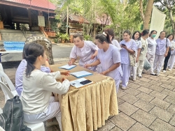 โครงการอบรมคุณธรรมและจริยธรรมเพื่อพัฒนาคุณภาพชีวิต 